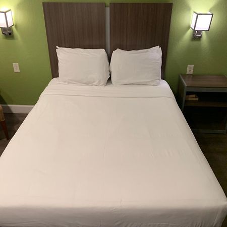 Gilroy Inn المظهر الخارجي الصورة