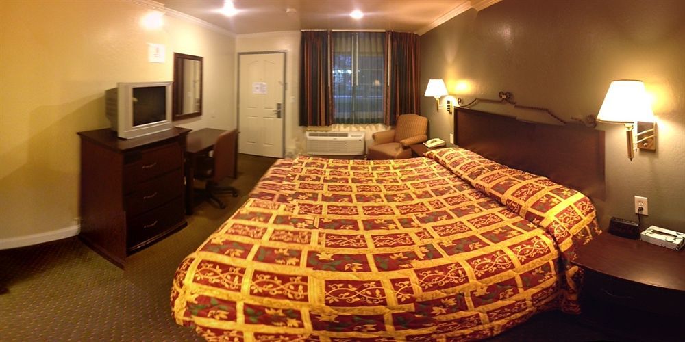 Gilroy Inn المظهر الخارجي الصورة