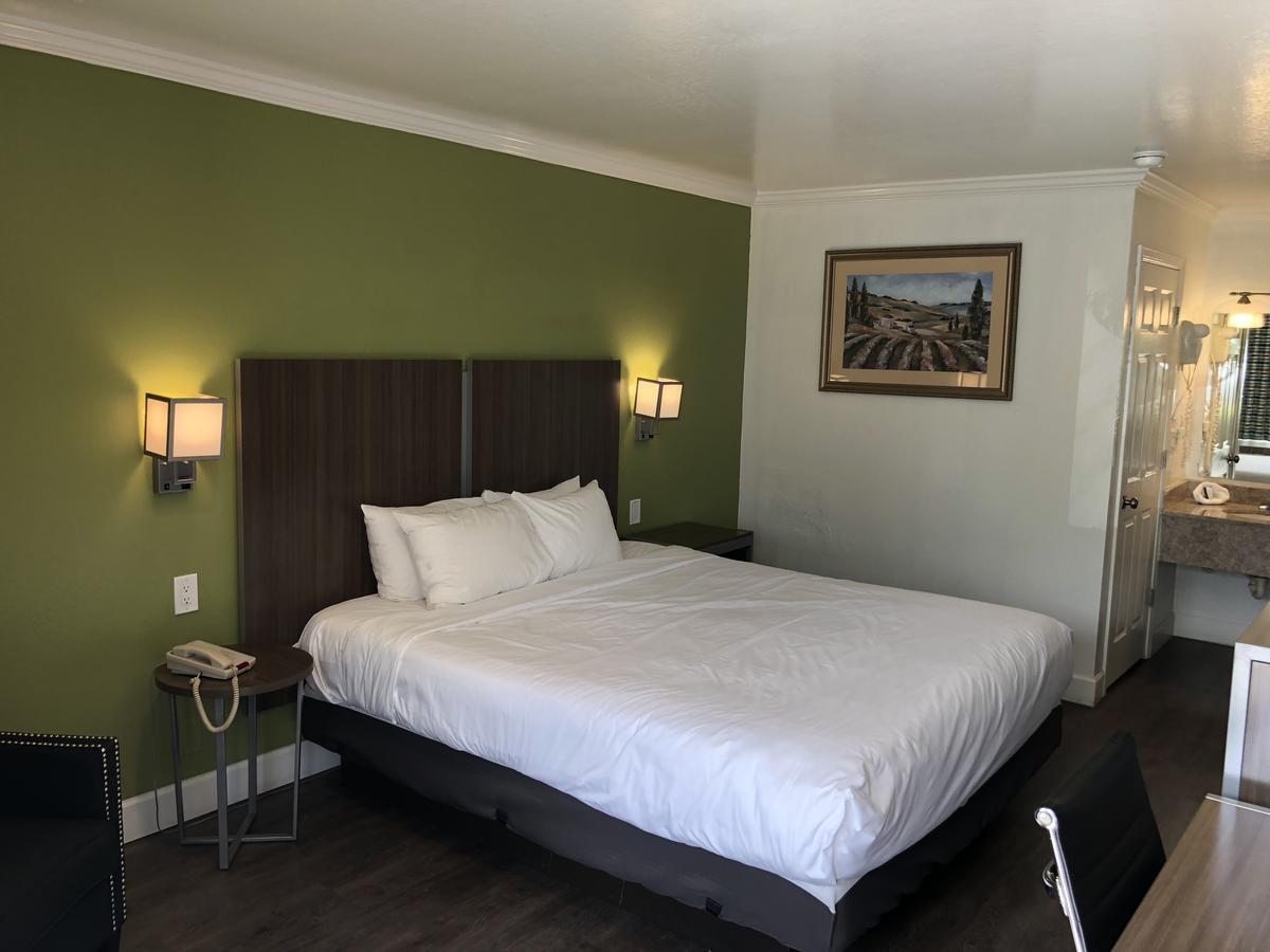 Gilroy Inn المظهر الخارجي الصورة