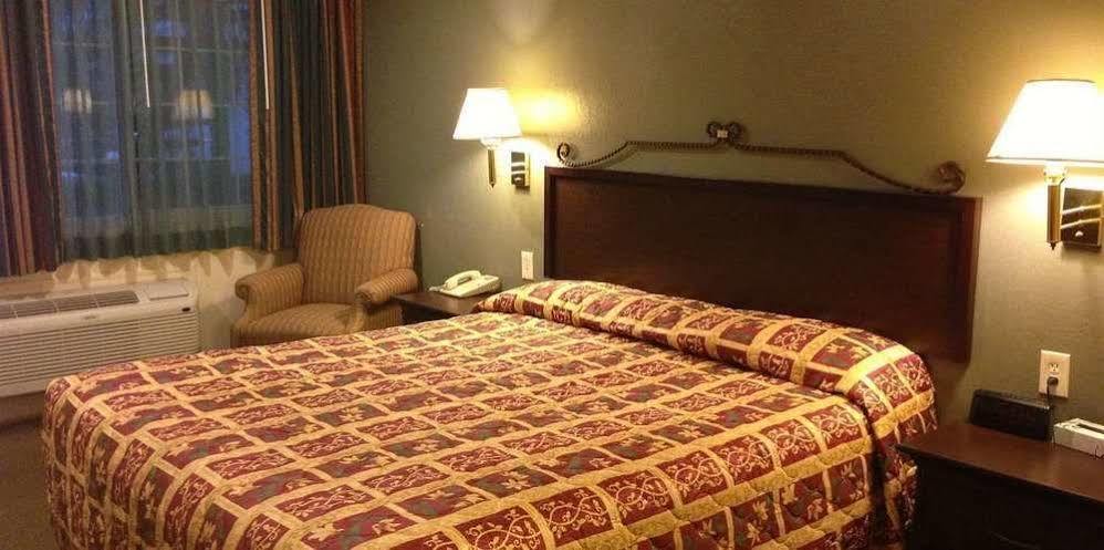Gilroy Inn المظهر الخارجي الصورة