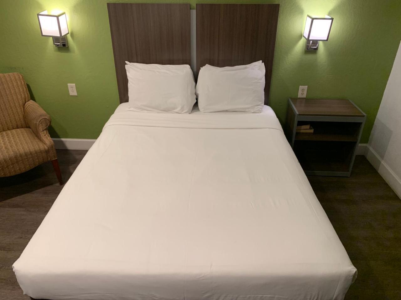 Gilroy Inn المظهر الخارجي الصورة